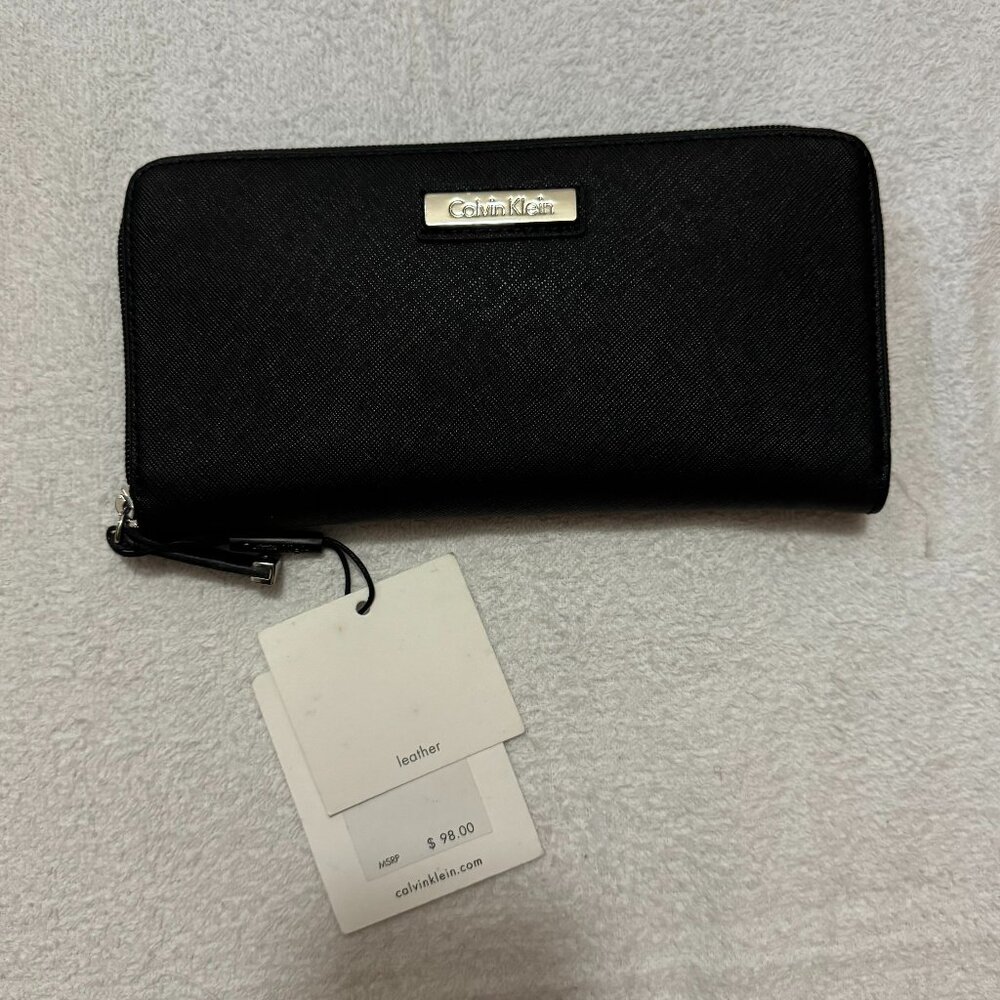 Calvin Klein Accordion Zip Wallet, Black